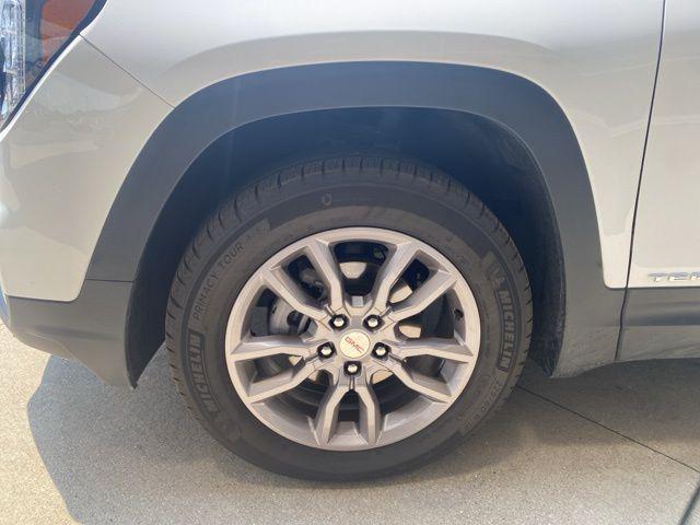 used 2024 GMC Terrain car, priced at $27,989