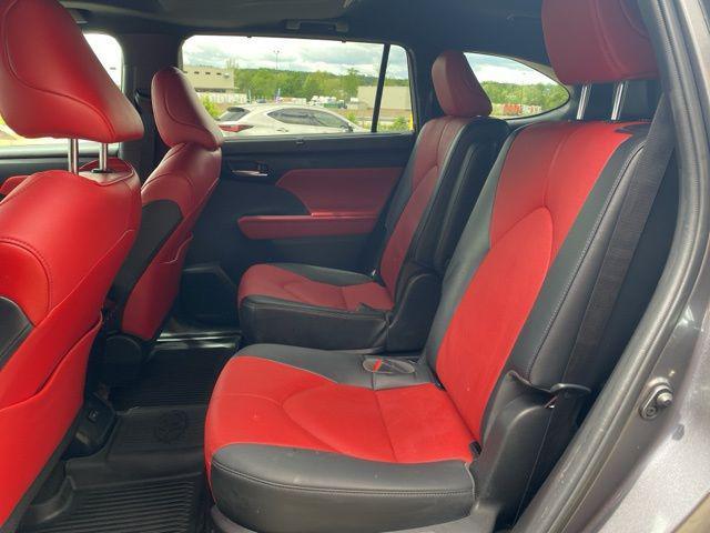 used 2023 Toyota Highlander car, priced at $39,046