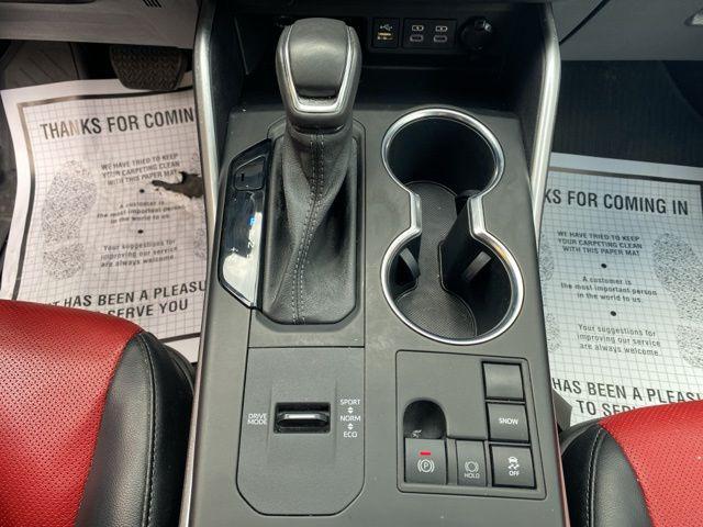 used 2023 Toyota Highlander car, priced at $39,046