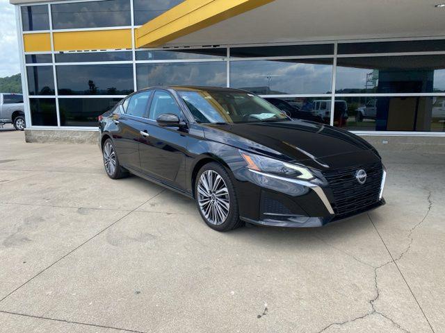 used 2023 Nissan Altima car, priced at $21,762