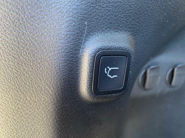 used 2021 Jeep Cherokee car, priced at $23,163