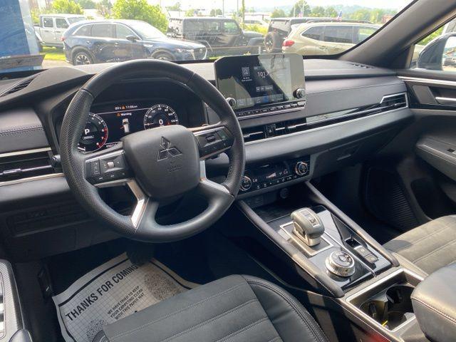 used 2023 Mitsubishi Outlander car, priced at $25,989