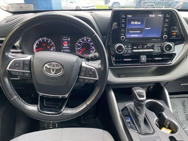 used 2021 Toyota Highlander car, priced at $24,898