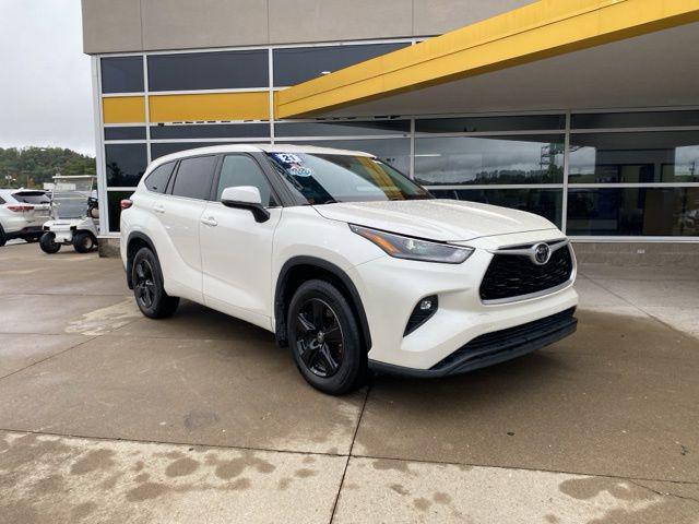 used 2021 Toyota Highlander car, priced at $24,898