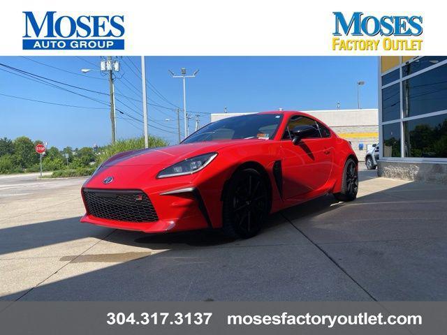 used 2024 Toyota GR86 car, priced at $31,320