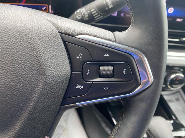 used 2024 Chevrolet Trax car, priced at $19,284