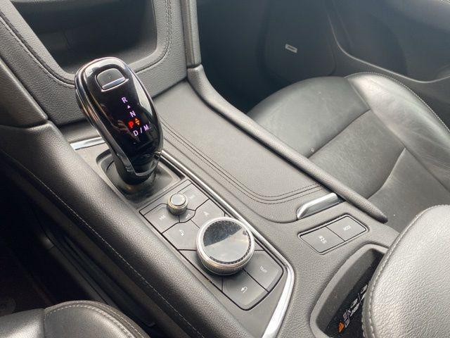 used 2023 Cadillac XT6 car, priced at $35,911