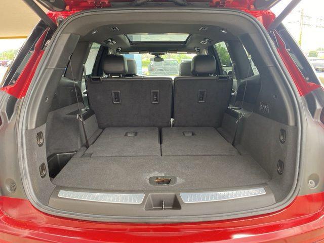 used 2023 Cadillac XT6 car, priced at $35,911