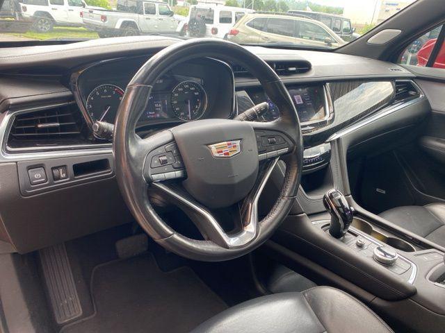 used 2023 Cadillac XT6 car, priced at $35,911