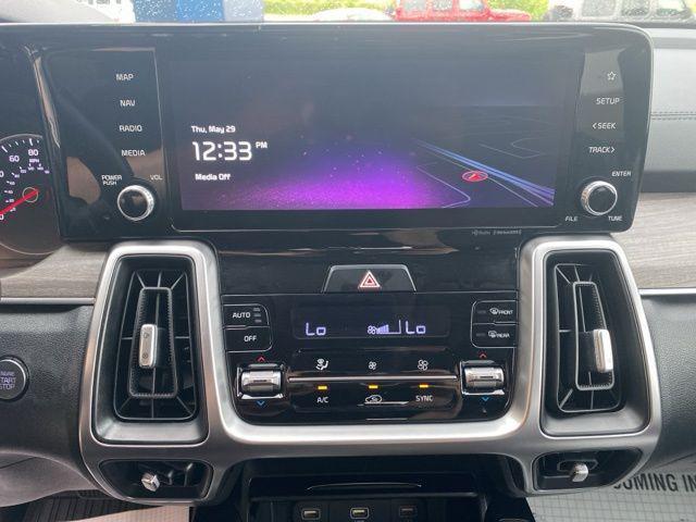 used 2022 Kia Sorento car, priced at $28,760