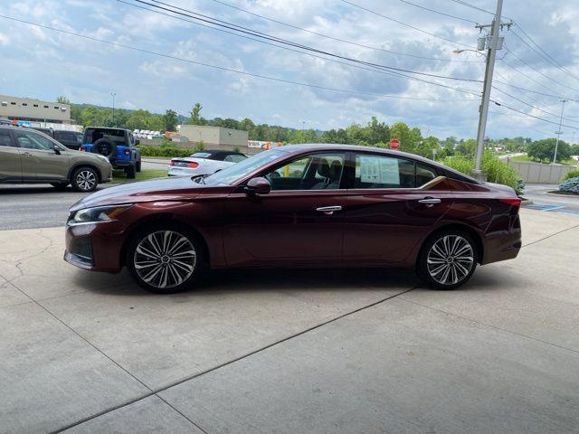 used 2023 Nissan Altima car, priced at $21,333