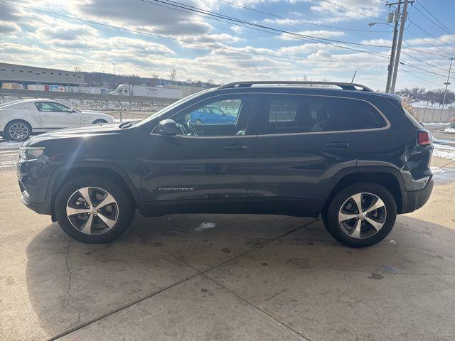 used 2021 Jeep Cherokee car, priced at $23,854