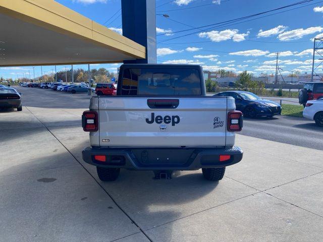 used 2021 Jeep Gladiator car, priced at $29,172