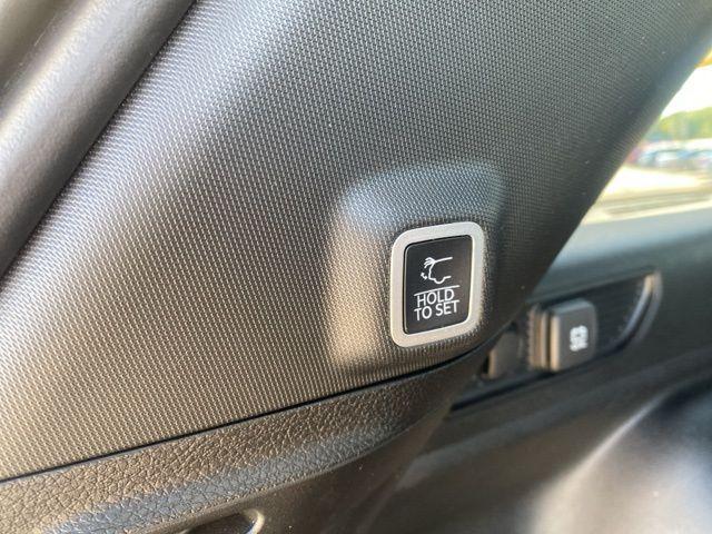 used 2022 Jeep Grand Cherokee car, priced at $29,419