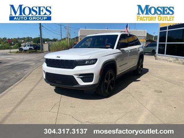used 2022 Jeep Grand Cherokee car, priced at $29,419