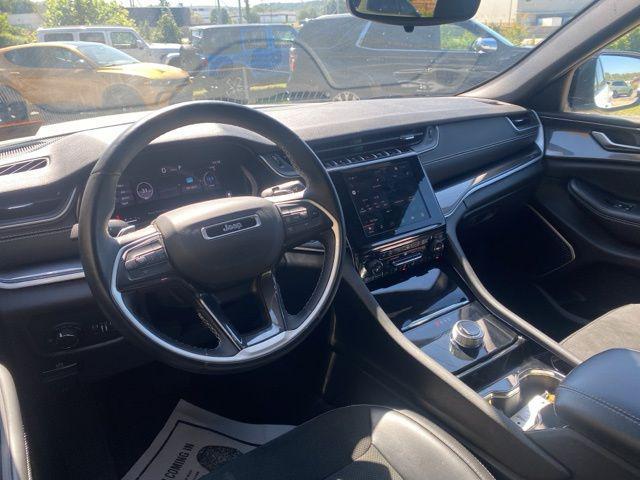 used 2022 Jeep Grand Cherokee car, priced at $29,419