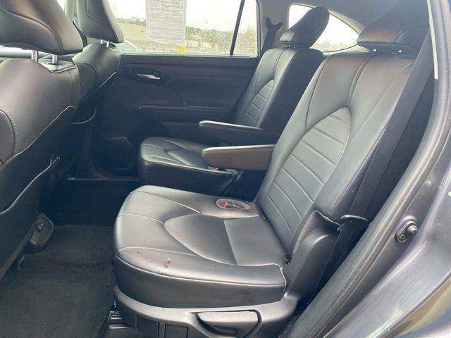 used 2021 Toyota Highlander car, priced at $32,685