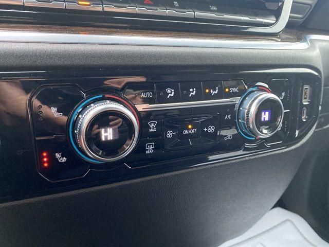 used 2022 GMC Sierra 1500 car, priced at $31,015