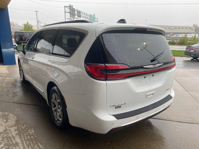 used 2023 Chrysler Pacifica car, priced at $30,999