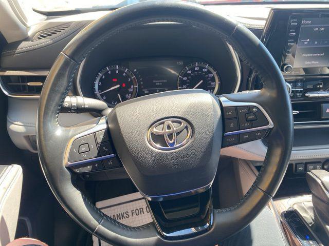 used 2021 Toyota Highlander car, priced at $32,751