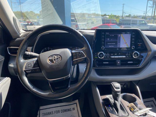 used 2021 Toyota Highlander car, priced at $32,751