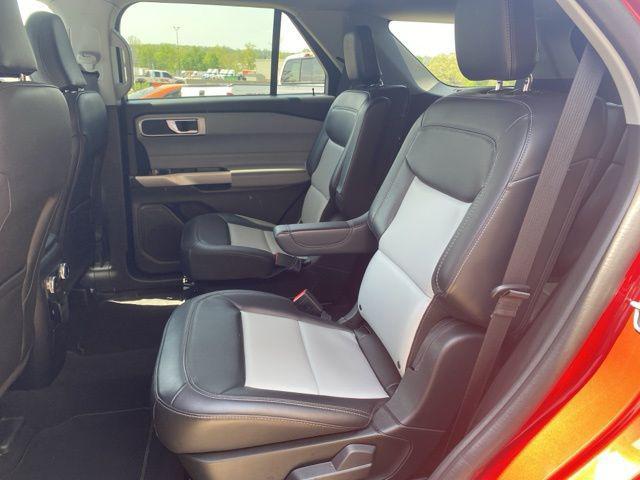 used 2024 Ford Explorer car, priced at $38,194
