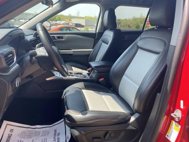 used 2024 Ford Explorer car, priced at $38,194