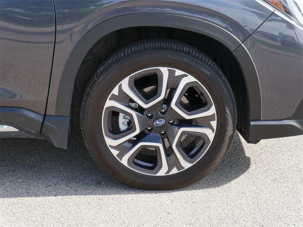 used 2024 Subaru Ascent car, priced at $41,900