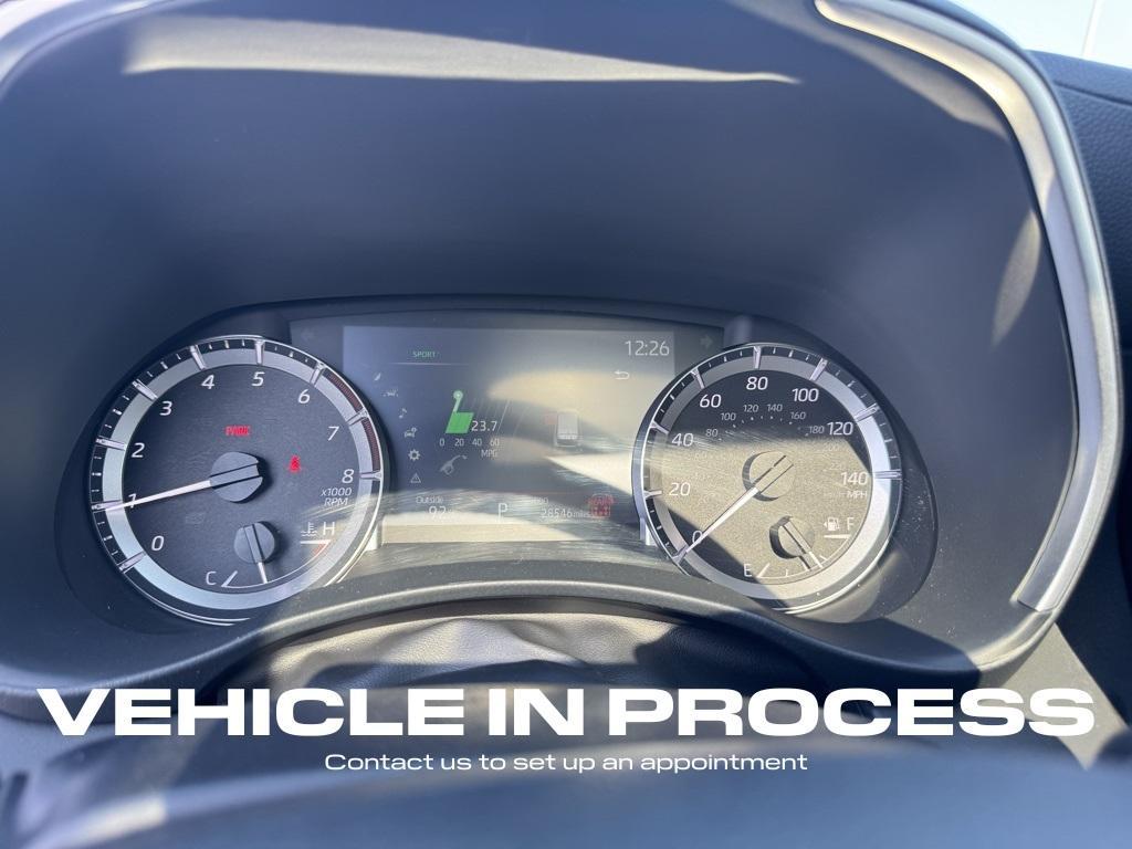 used 2024 Toyota Highlander car, priced at $40,900