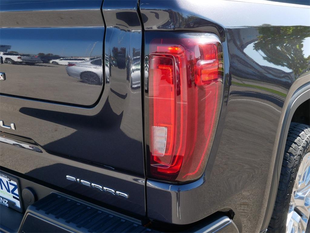 used 2022 GMC Sierra 1500 car, priced at $49,900