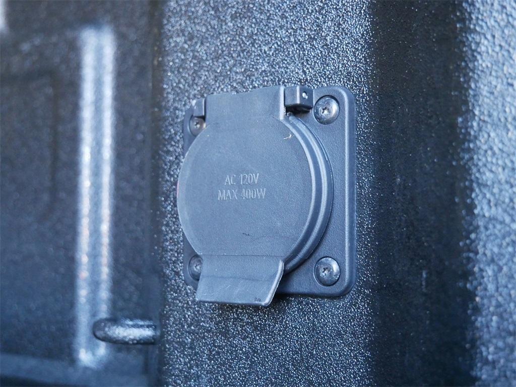 used 2022 GMC Sierra 1500 car, priced at $49,900