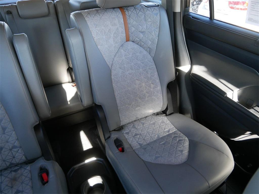 used 2023 Toyota Highlander Hybrid car, priced at $40,900