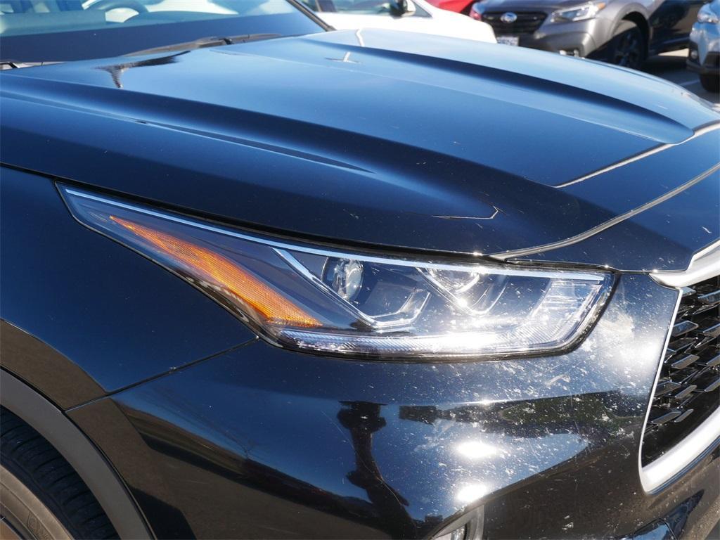 used 2023 Toyota Highlander Hybrid car, priced at $40,900