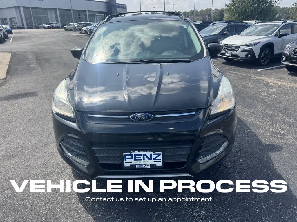 used 2013 Ford Escape car, priced at $7,000