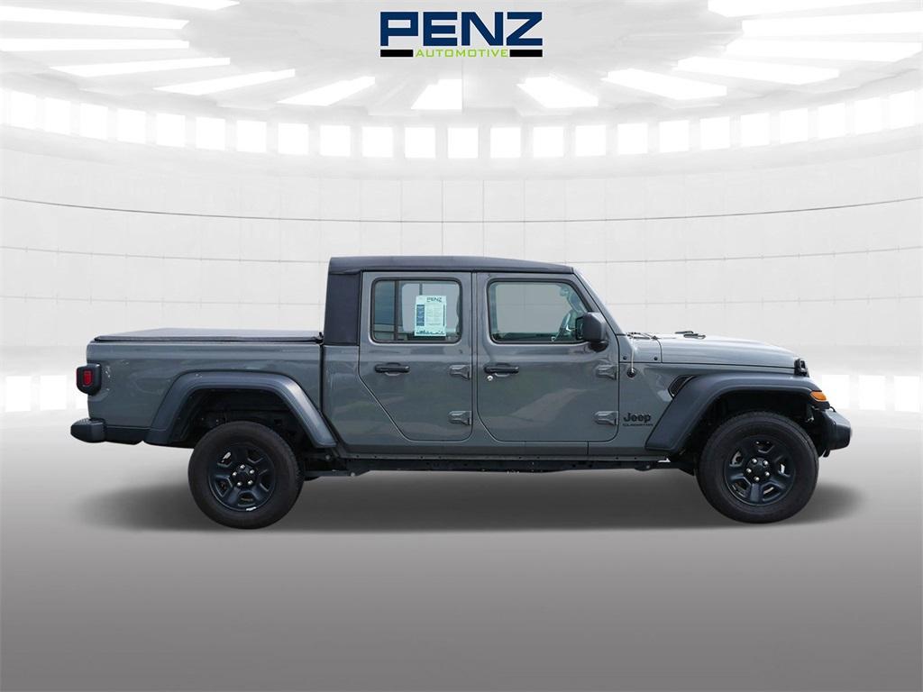 used 2022 Jeep Gladiator car, priced at $33,000