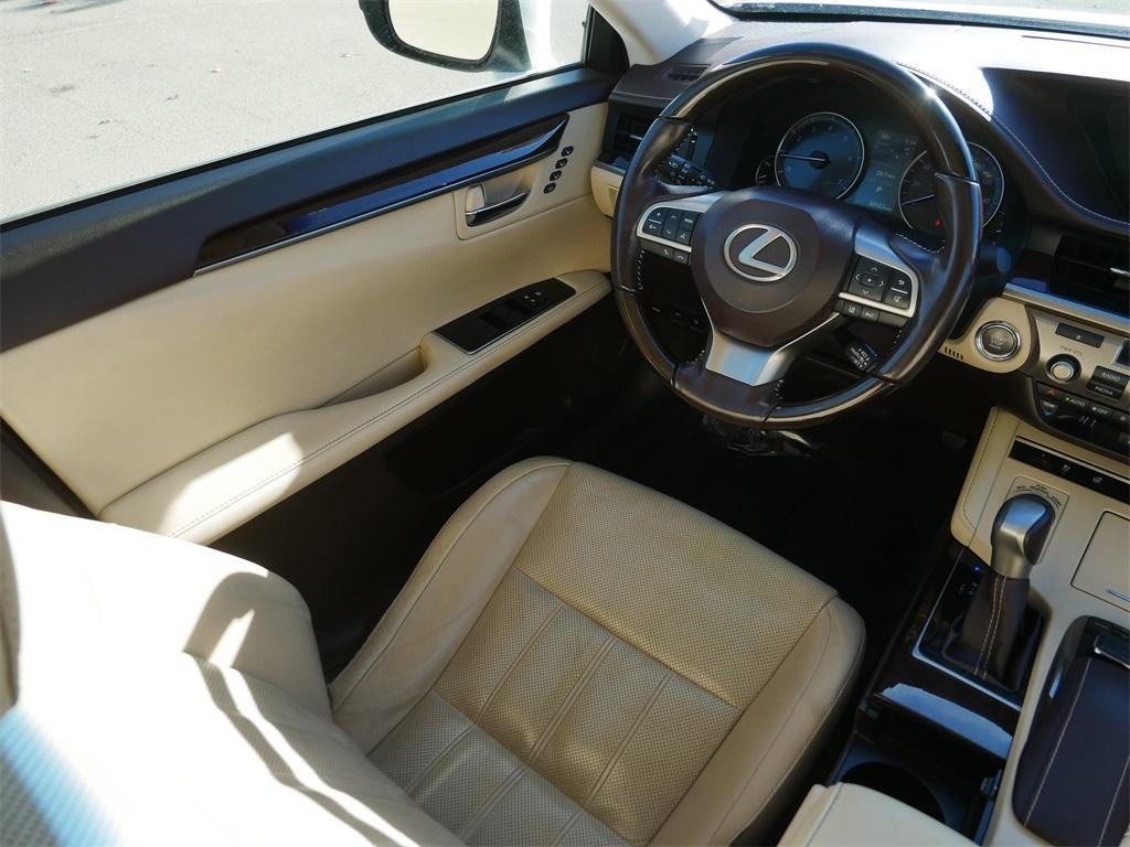 used 2017 Lexus ES 350 car, priced at $20,500