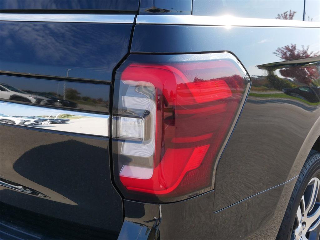 used 2024 Ford Expedition car, priced at $48,900