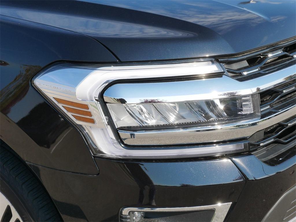 used 2024 Ford Expedition car, priced at $48,900