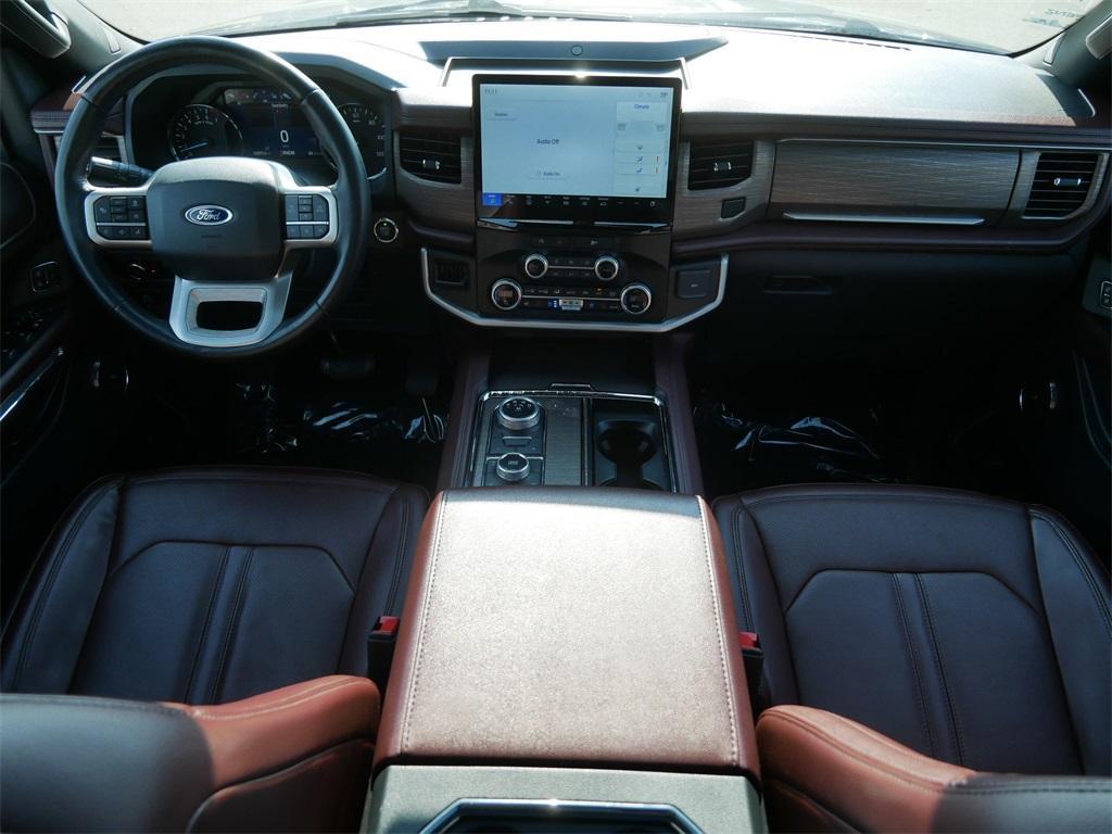 used 2024 Ford Expedition car, priced at $48,900