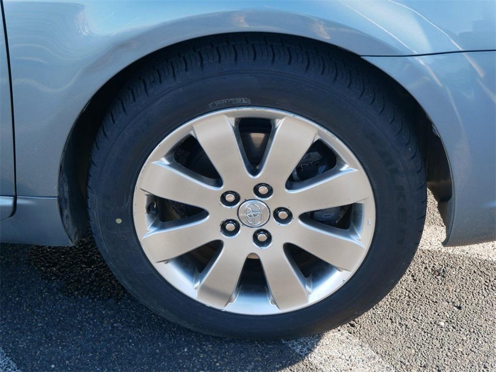 used 2006 Toyota Avalon car, priced at $5,500