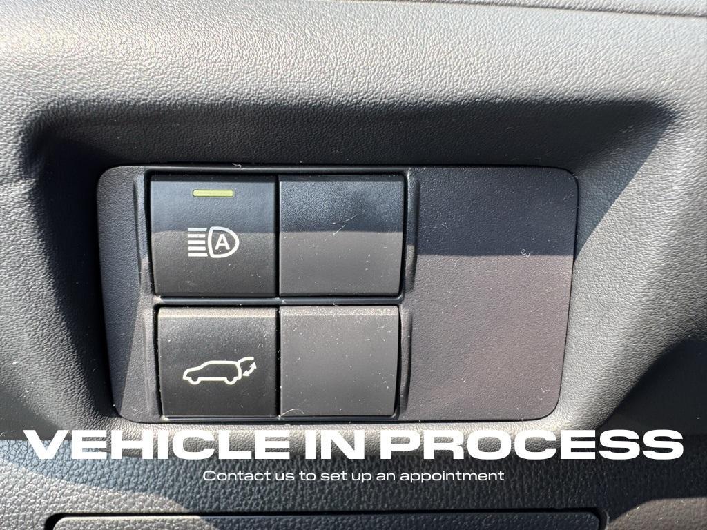 used 2022 Toyota Highlander car, priced at $35,500