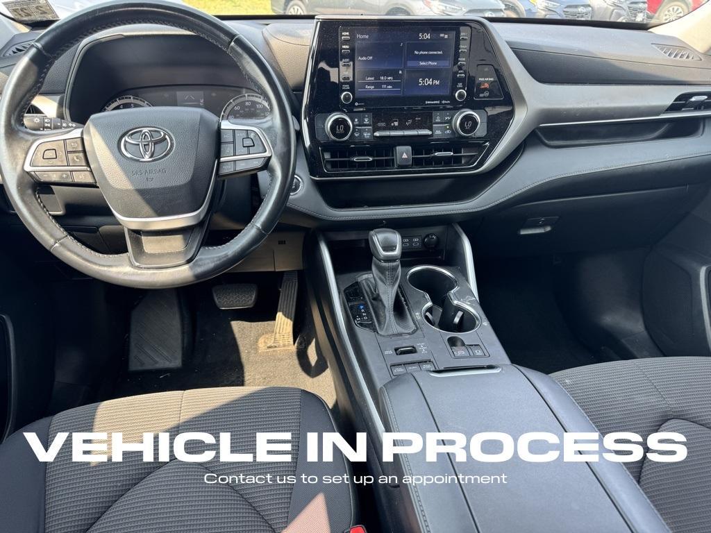 used 2022 Toyota Highlander car, priced at $35,500