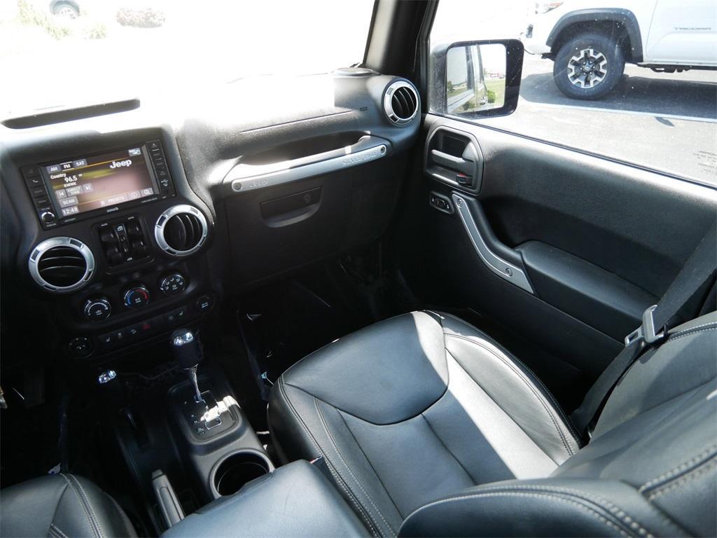 used 2015 Jeep Wrangler Unlimited car, priced at $22,000