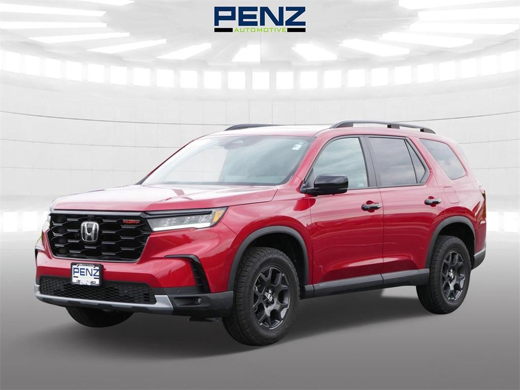 used 2023 Honda Pilot car, priced at $40,500