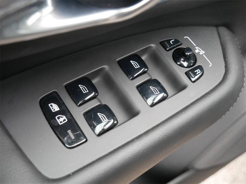 used 2025 Volvo XC90 car, priced at $48,501