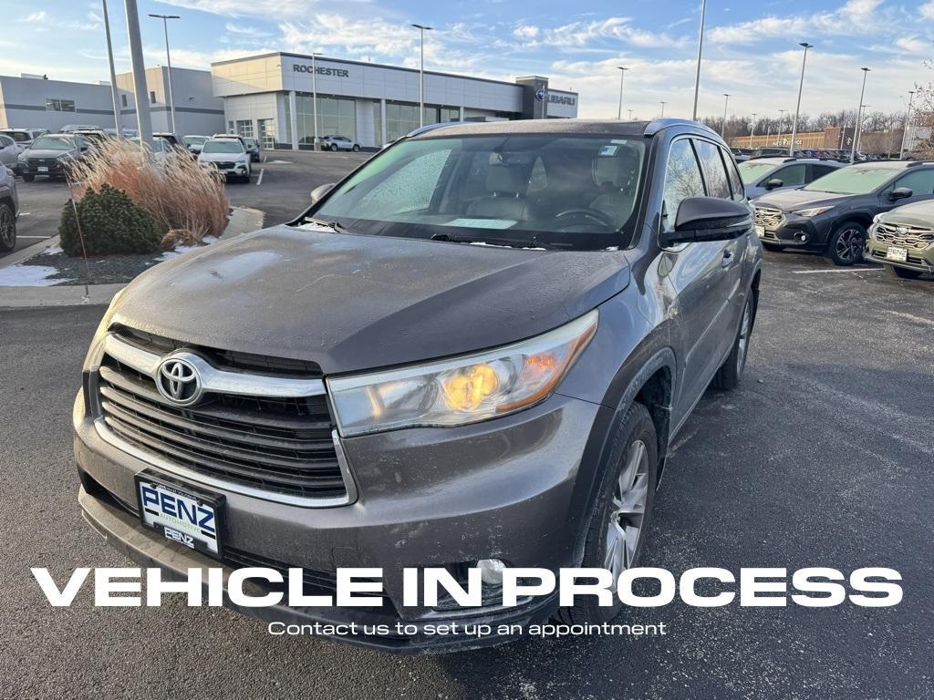 used 2015 Toyota Highlander car, priced at $15,500