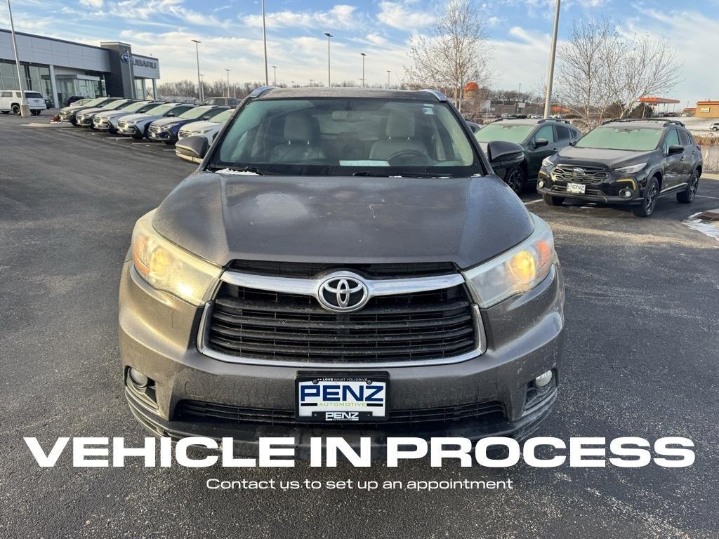 used 2015 Toyota Highlander car, priced at $15,500