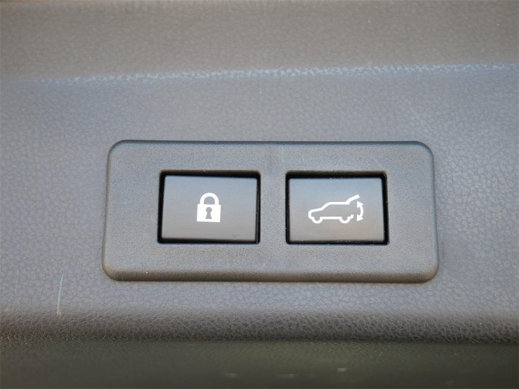 used 2022 Subaru Ascent car, priced at $29,700