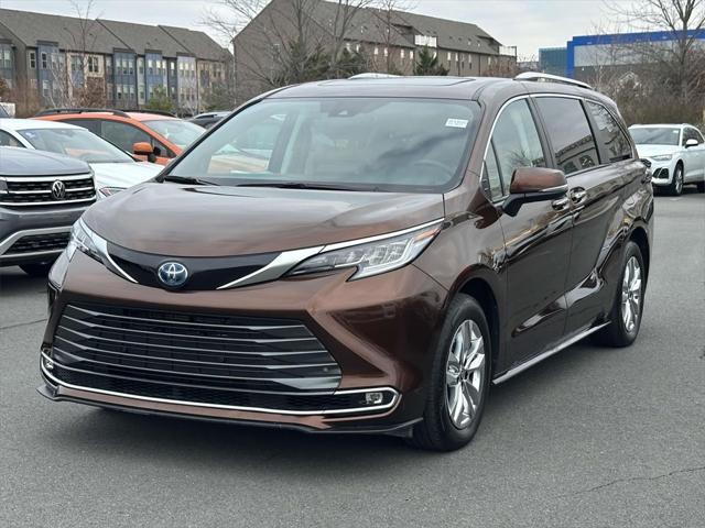 used 2023 Toyota Sienna car, priced at $49,777