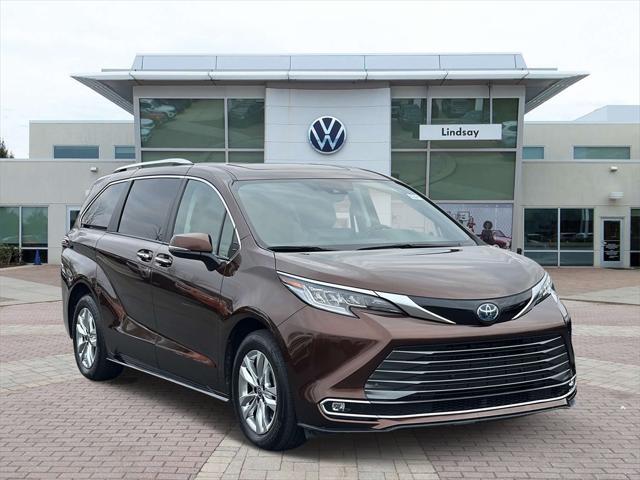 used 2023 Toyota Sienna car, priced at $49,777